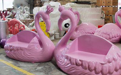 游乐场玻璃钢创意粉色卡通天鹅座椅雕塑