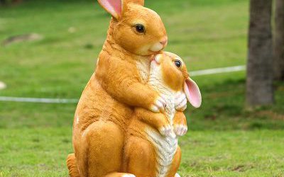 动物园玻璃钢仿真黄色母子兔子雕塑