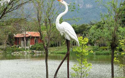 户外池塘玻璃钢大长腿仿真仙鹤雕塑