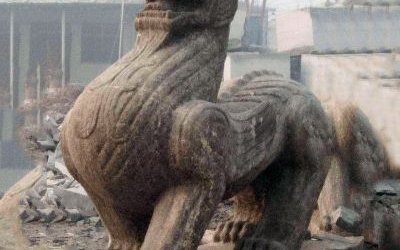 庭院大型玻璃钢仿狴犴雕塑