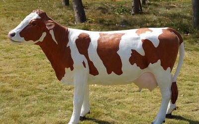 景区玻璃钢仿真牛雕塑