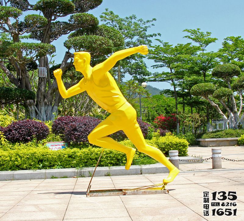 体育广场玻璃钢运动跑步人物雕塑