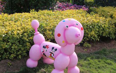 游乐场玻璃钢卡通气球狗雕塑