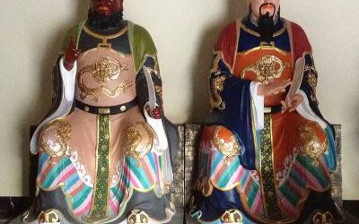 景区寺庙玻璃钢彩绘阎王雕塑