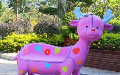 公园玻璃钢彩绘卡通鹿座椅雕塑