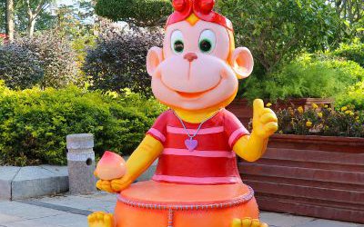 幼儿园玻璃钢彩绘卡通座椅雕塑