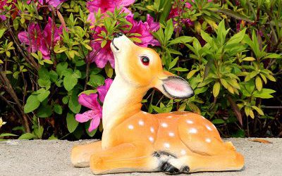 景区玻璃钢彩绘鹿雕塑