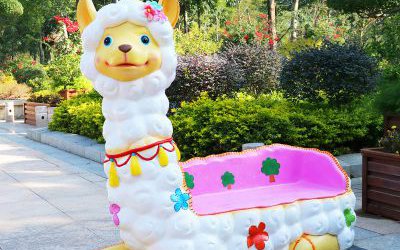 户外羊驼玻璃钢卡通动物休闲座椅雕塑