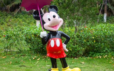 公园景区玻璃钢彩绘米老鼠米奇雕塑