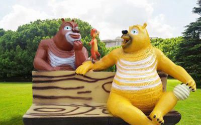 幼儿园摆放卡通玻璃钢熊出没座椅雕塑