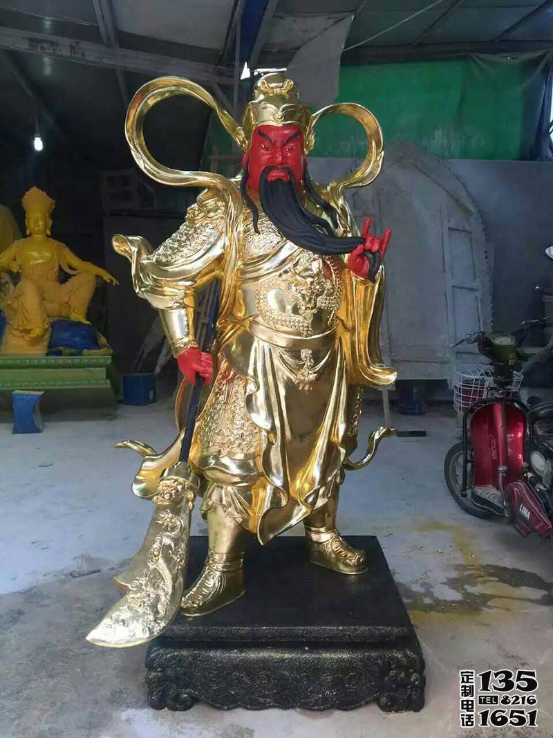 玻璃钢彩绘漆金大型寺庙景观关公雕塑 玻璃钢彩绘漆金大型寺庙景观关公雕塑