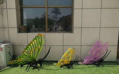 景区创意玻璃钢彩绘仿真动物蝴蝶雕塑