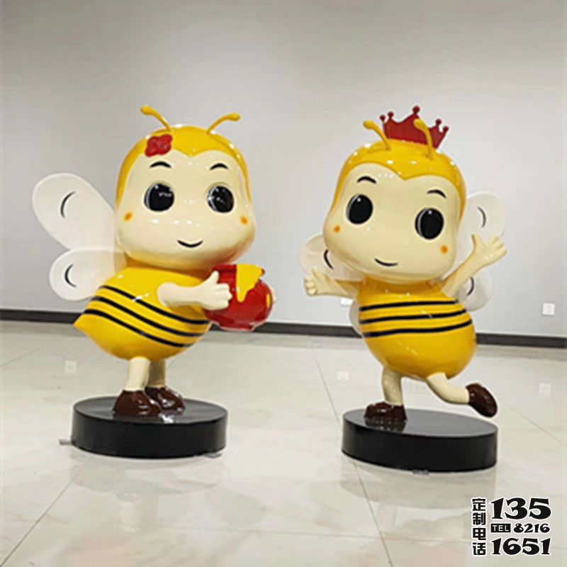 景区创意玻璃钢彩绘蜜蜂雕塑 景区创意玻璃钢彩绘蜜蜂雕塑