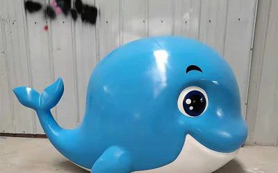 公园游乐场摆放的玻璃钢彩绘卡通鲸鱼雕塑