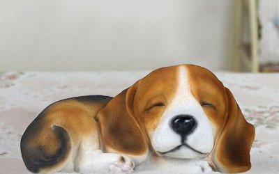 室内创意玻璃钢仿真彩绘趴着睡觉的小狗雕塑