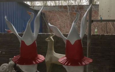 景区创意个性玻璃钢跳舞中的白天鹅雕塑