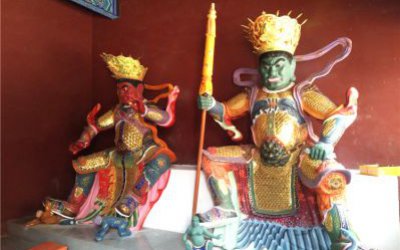 寺庙玻璃钢彩绘大型人物景观四大天王雕塑