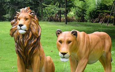 公园草坪玻璃钢仿真彩绘卡通狮子雕塑