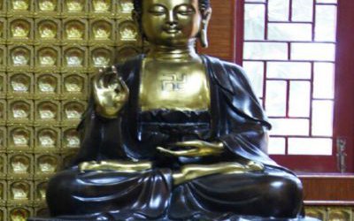 寺庙供奉神佛玻璃钢彩绘如来佛祖雕塑