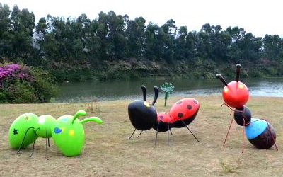 庭院公园玻璃钢卡通彩绘创意蚂蚁雕塑