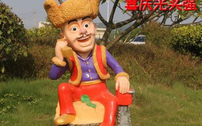 城市公园广场摆放彩绘卡通玻璃钢光头强雕塑