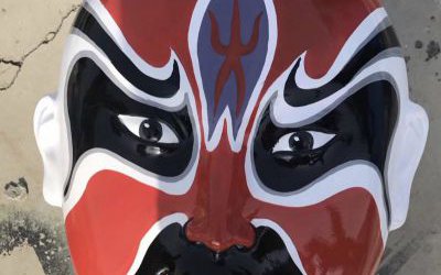 公园景区玻璃钢彩绘创意戏曲脸谱雕塑