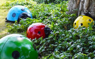 玻璃钢卡通户外草坪七星瓢虫雕塑