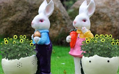 公园玻璃钢卡通兔子雕塑