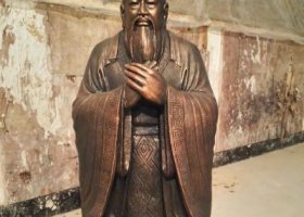 校园铸铜孔子名人玻璃钢雕塑