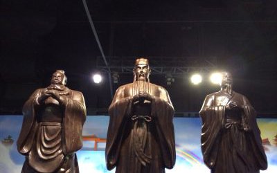 玻璃钢仿铜景区大型关公雕塑