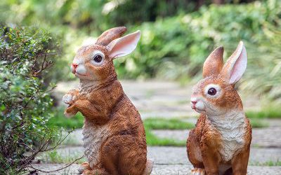 户外公园两只玻璃钢仿真动物兔子雕塑