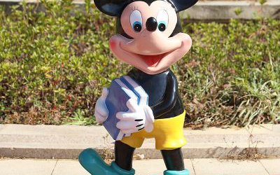 户外景区玻璃钢卡通米老鼠雕塑