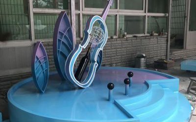 景区园林玻璃钢彩绘小提琴雕塑