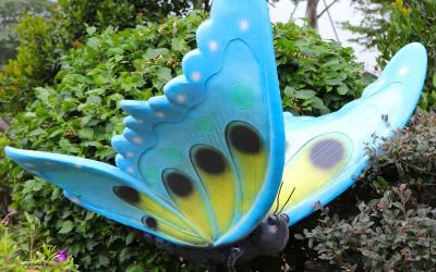 卡通玻璃钢游乐园蝴蝶雕塑