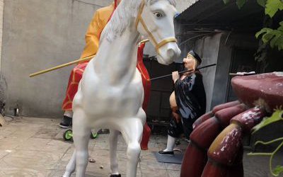 户外景区玻璃钢彩绘西游记人物雕塑