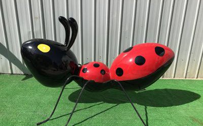 幼儿园卡通玻璃钢蚂蚁雕塑