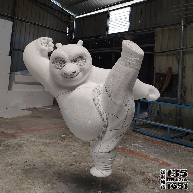 商场创意玻璃钢卡通功夫熊猫雕塑 商场创意玻璃钢卡通功夫熊猫雕塑