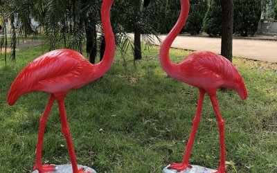 室内景区摆放的玻璃钢仿真火烈鸟雕塑