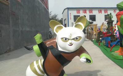 游乐园玻璃钢卡通功夫熊猫浣熊师傅雕塑