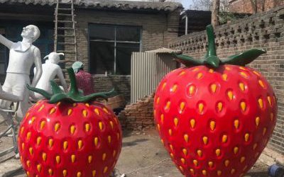 农场玻璃钢仿真水果草莓雕塑
