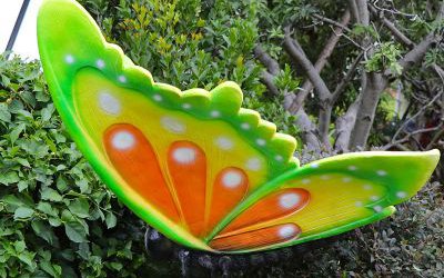 玻璃钢卡通农场蝴蝶雕塑