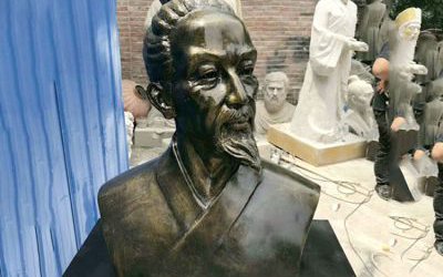 大学博物馆摆放彩绘屈原玻璃钢仿铜胸像雕塑