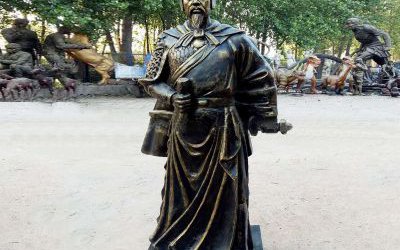 初唐名将历史著名人物李靖玻璃钢仿铜雕塑像