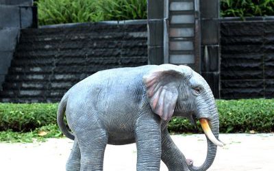 公园户外大型景观玻璃钢仿真动物大象雕塑