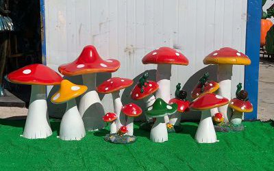 城市街边玻璃钢彩绘仿真蘑菇雕塑