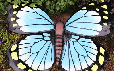 彩绘玻璃钢花园蝴蝶雕塑