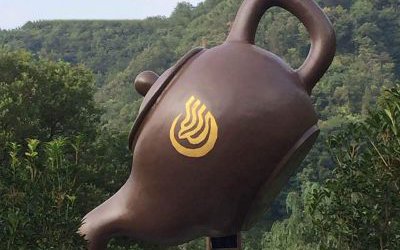 公园景区大型玻璃钢仿铜悬浮流水天壶雕塑