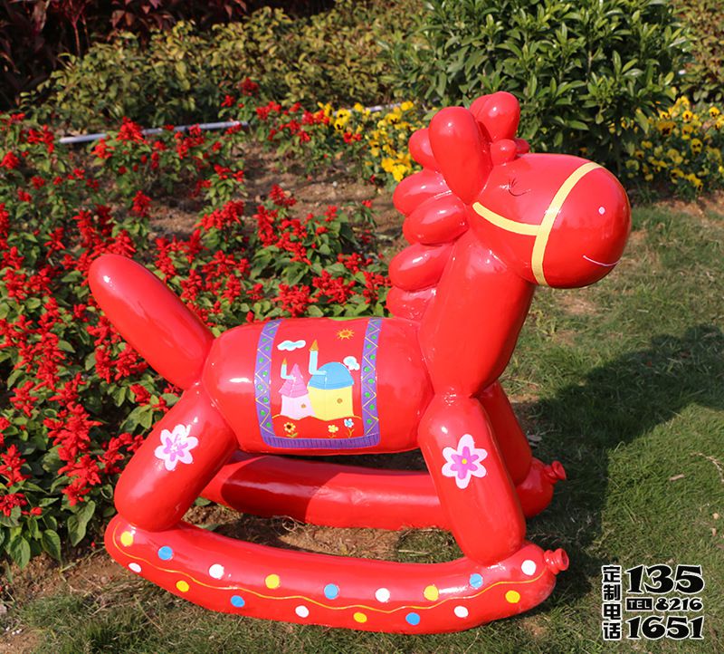红色木马动物座椅玻璃钢雕塑卡通装饰品园林景观摆件