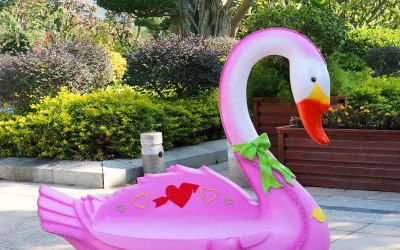 玻璃钢卡通粉红天鹅座椅雕塑户外幼儿园美陈园林景观装饰摆件