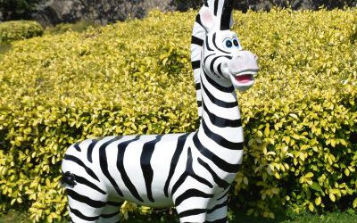 动物园玻璃钢卡通动物斑马雕塑